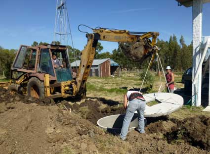 Insatllation of setpic system, rural Uruguay
