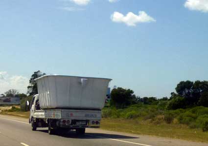 swimming pool delivery truck, Uruguay