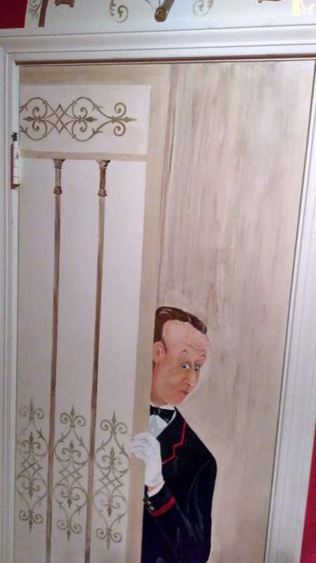"Peeping butler" bathroom door